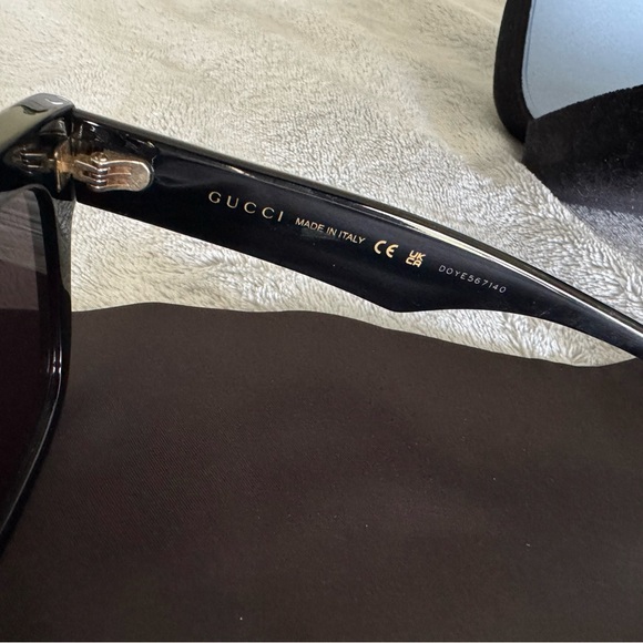 Gucci Women's GG0998S Sunglasses - Picture 2 of 9
